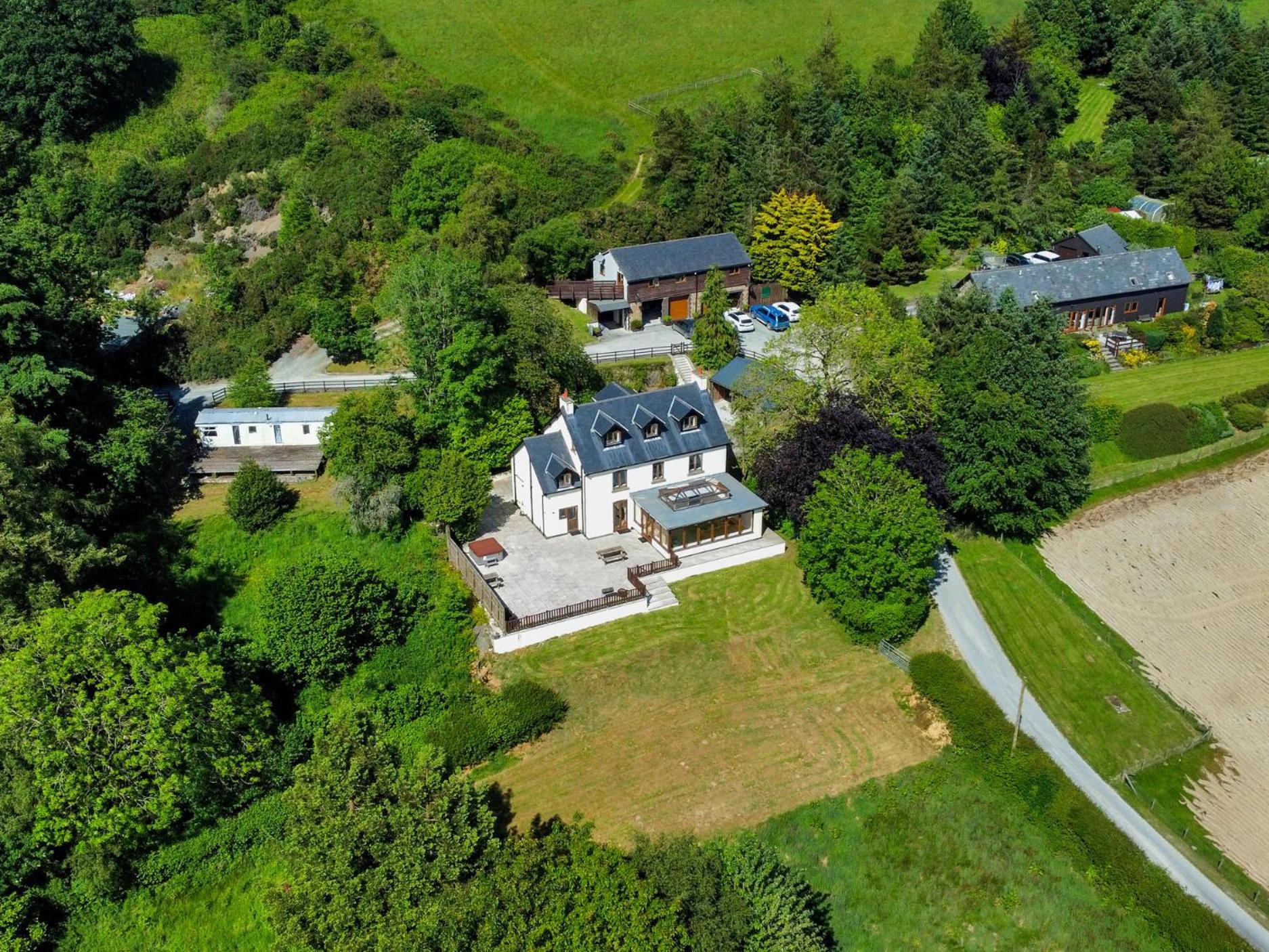 Oakwood House Villa Saint Harmon Exterior photo